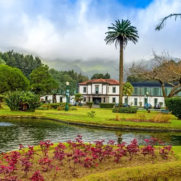 Octant Furnas Hotels