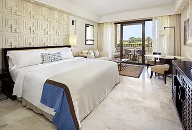 The Romanos Deluxe King