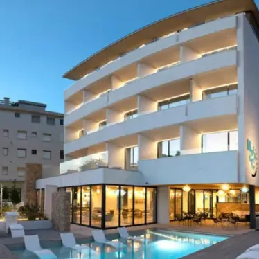 Instants Boutique Hotel