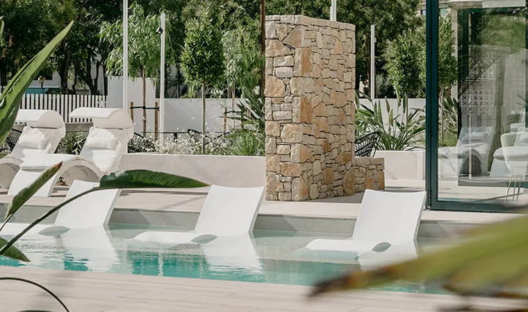 Instants Boutique Hotel