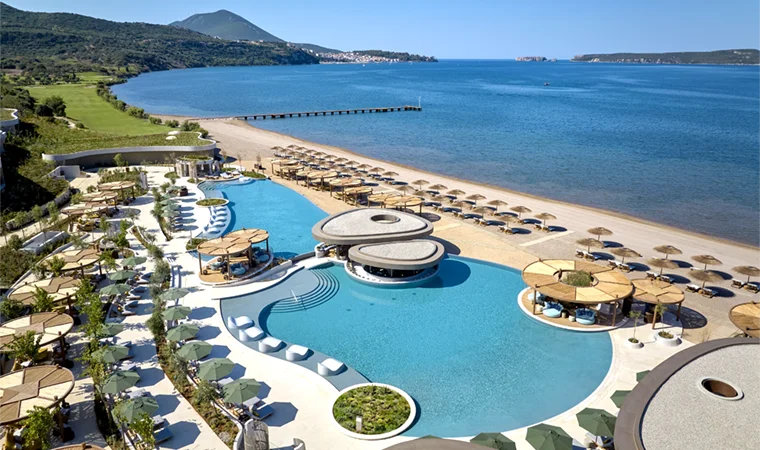 Mandarin Oriental Costa Navarina Pool Marina
